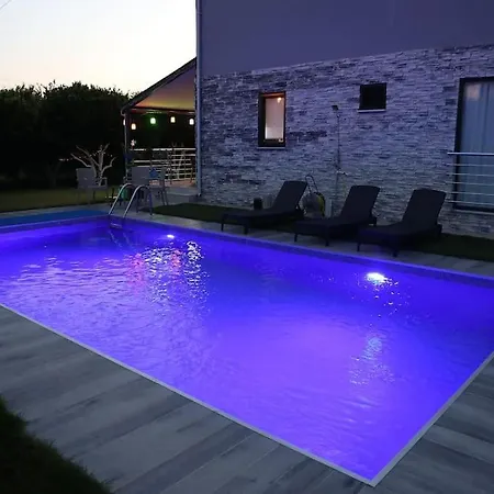 Villa Green Вилла